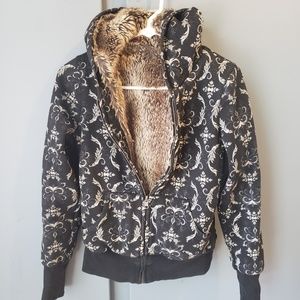 Boutique Vintage Style - Faux Fur lined coat